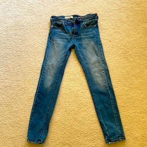 Pilcro mid-rise slim boyfriend cropped jeans.